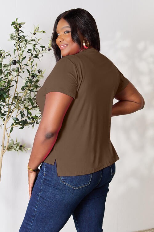 Essential Round Neck Short Sleeve Top