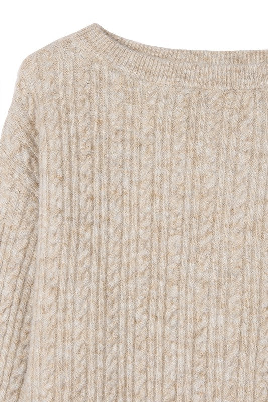 Long Regular Sleeves Oversize cable sweater