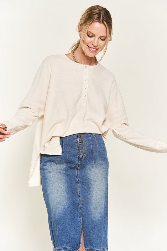 Round Neck Button Down Side Slit Pullover Knit