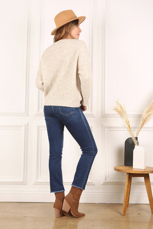 Long Regular Sleeves Oversize cable sweater